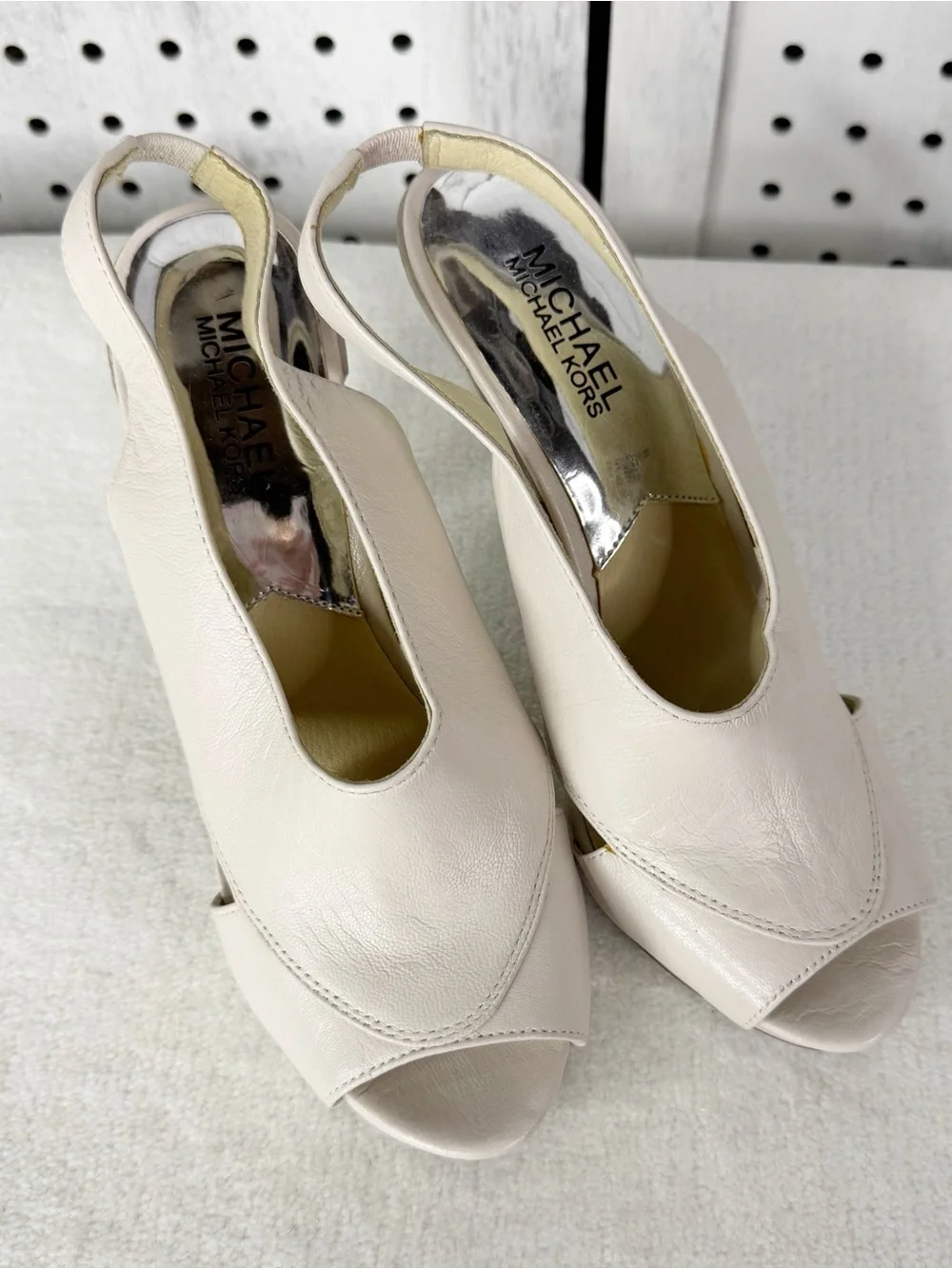 MICHAEL Michael Kors Cream Leather Slingback Peep Toe Platform Heels Size 8